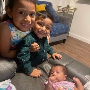 Meet your Posher, Julissa